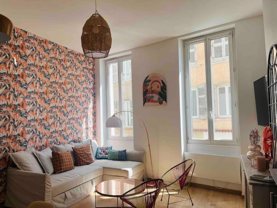 Pleasant 3-Bedroom Flat In The Center Of Marseille Luaran gambar